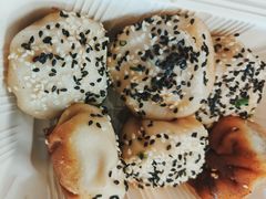 -小杨生煎(金山百联购物中心3楼店)