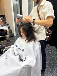 -Hair Co.一间沙龙