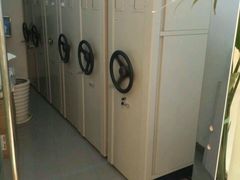 -瑞尔齿科(上海长风大悦城店)