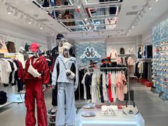 -王府井奥莱棋盘山小镇