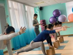 -爱尔乐美孕产瑜伽·普拉提