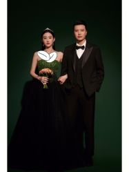 -雪中彩影婚纱摄影·微光艺术中心