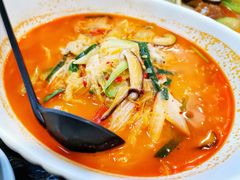 辣海鲜面-桃园中华料理炸酱面(燕儿岛路店)