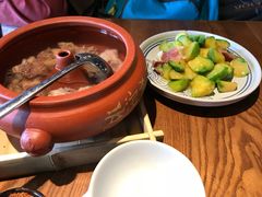 -云海肴·汽锅鸡·云南菜(天山百盛优客店)