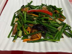 韭菜花炒凤甲-龙桥私厨·姜花菊花过桥鱼·顺德菜(容桂店)