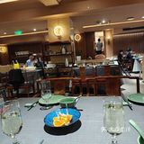 这家京菜店的烤鸭也太好吃了吧