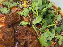 -李与白包子铺(桐梓林店)