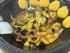 -粘豆包柴火铁锅炖