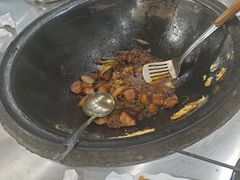 -粘豆包柴火铁锅炖