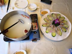 龙胆鱼边炉-海鸿荟·沿江菜(中山北路店)