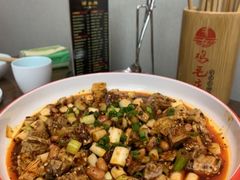 -有红鸡毛店·川菜(建设路店)