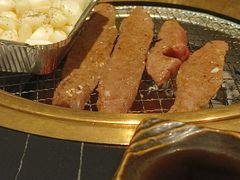 -山川小町·极番烧肉(新地假日广场店)