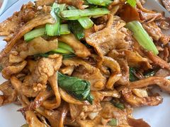 -何适山庄 ·可团建(水长城P2停车场店)