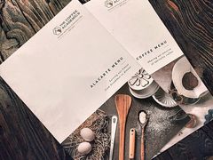 -The Coffee Academïcs(铜锣湾店)