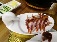 -阿瓦山寨·湘菜现炒·剁椒鱼头王(咸阳总店)
