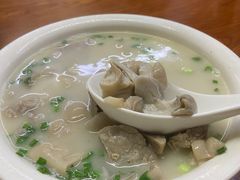 -胡子饮食店