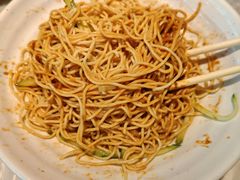 -肥肥虾庄·金牌油焖大虾(沙湖店)