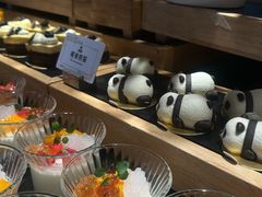 -雍容荟帝王蟹活龙虾展台自助(IFS黑金店)
