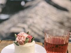 红丝绒奶酪蛋糕-糖房咖啡(南锣鼓巷店)