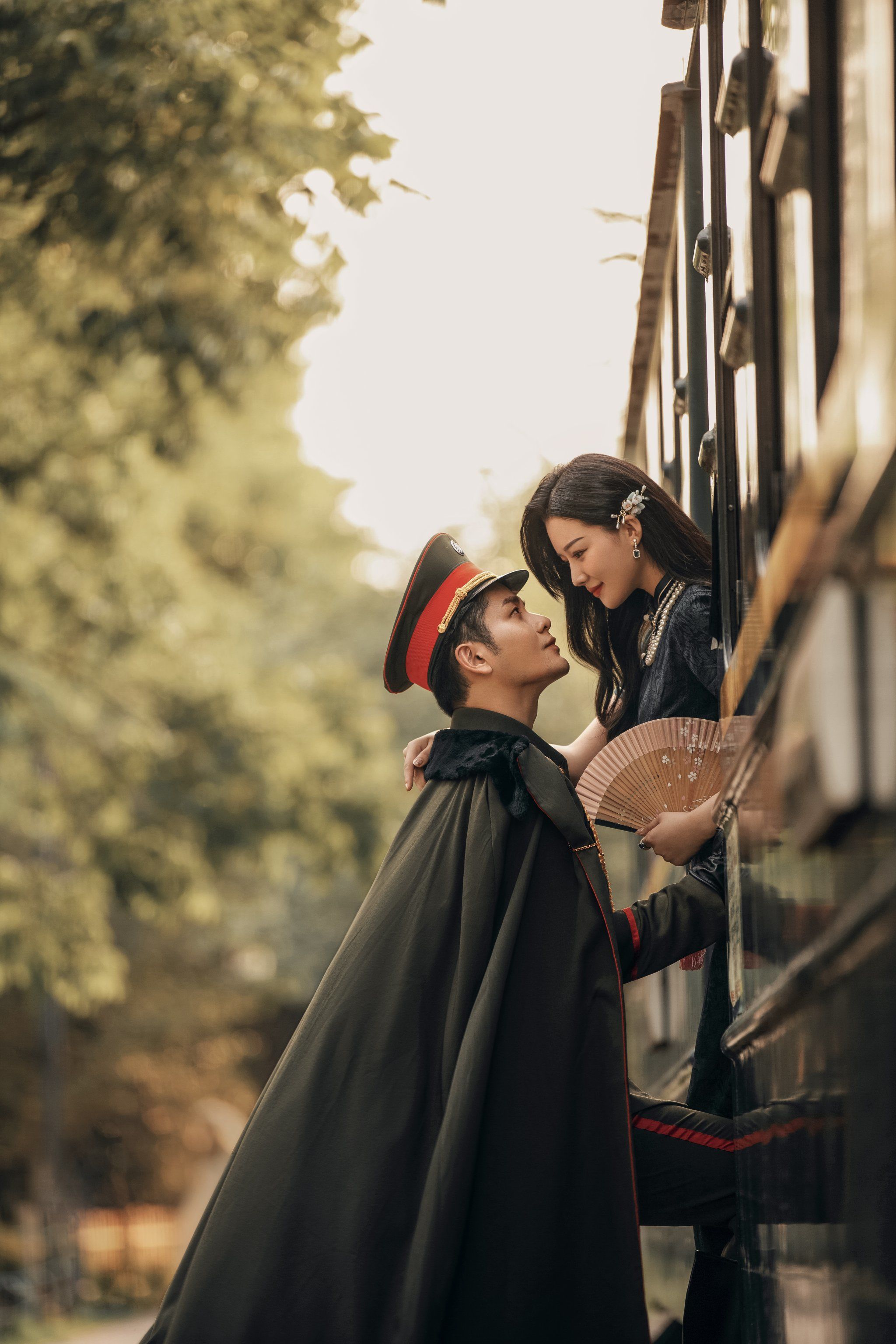 风情万种的婚纱照一定要拍一次军阀太太风