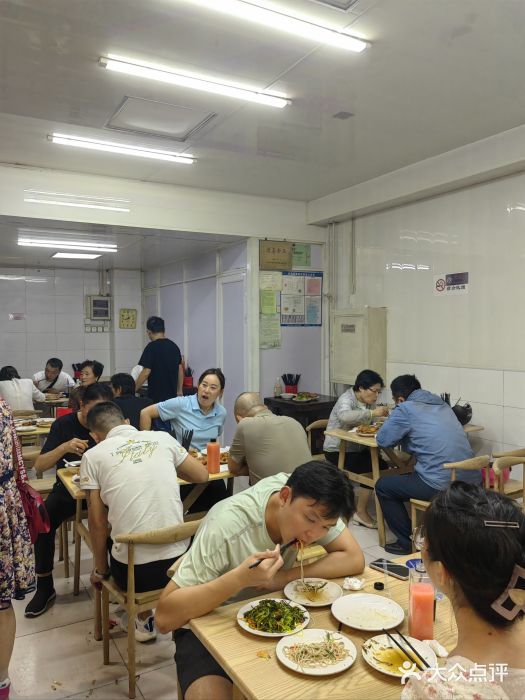 王三姑牛肉饼大堂图片