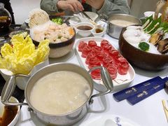 -红鼎豆捞·非遗鲍皇汤火锅(宝丰路店)