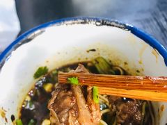 坨坨牛肉面-山城盅盅面
