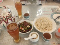 -汗腾格里·风味餐厅(新疆驻京办店)