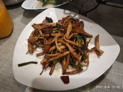 -鲜榨果汁·啤酒鱼(环岛河店)
