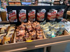 零售区-三只松鼠(西安大悦城店)