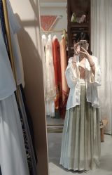 -一揽芳华汉服旗袍体验馆(拙政园店)