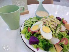 -丽莎沙拉轻食餐厅(国贸店)