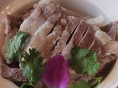 手把羊肉-德乐海蒙餐
