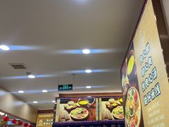 -花馬肆.云南过桥米线(汉神购物广场现场熬汤店)