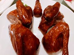 脆皮乳鸽-海逸海鲜酒家(古北店)
