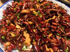 -临界音乐酒馆·小龙虾·江湖菜(华熙LIVE·鱼洞店)