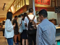 -李与白包子铺(桐梓林店)