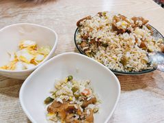 -老头爱马仕酸豇豆炒饭(丰富路店)