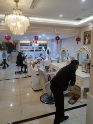 -Bollins波林丝•专研护发中心