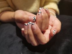 -悦指间美甲美睫