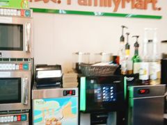 -全家便利店(愚园店)