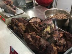 -闫家驴肉老店(华电一校店)