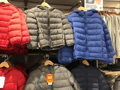 -优衣库(上海金桥国际商业广场店)