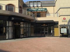 -王府井奥莱临潼小镇(临潼店)