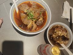 -粉吖吖·邵阳米粉(体育西路店)
