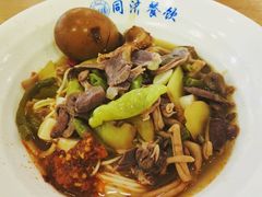 -同济大学本部学苑饮食广场