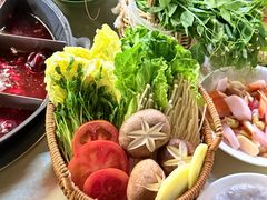 -赵美丽·重庆社区火锅·直营店(火车东站·中豪国际店)