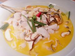 QQ酸汤鱼-蜜桃餐厅·伴山(绿宝广场店)