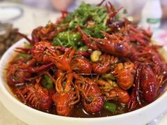 -海盗船. 龙虾烧烤. 酒馆