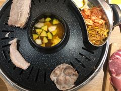 -江南猪肉商会无限续吃(弘大店)